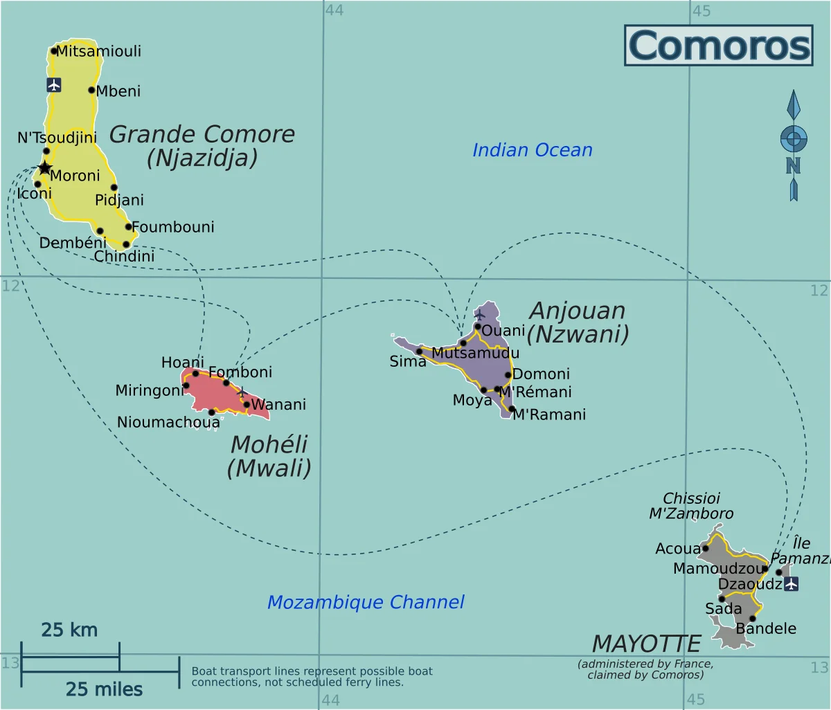 Mapa del archipiélago de las Comoras con Grande Comore, Mohéli, Anjouan y Mayotte, además de Moroni, Mutsamudu, Fomboni y Mamoudzou