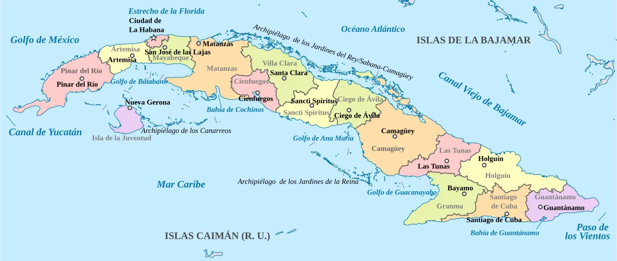 Mapa de Cuba en español con sus provincias, capitales, Isla de la Juventud, archipiélagos y mares circundantes