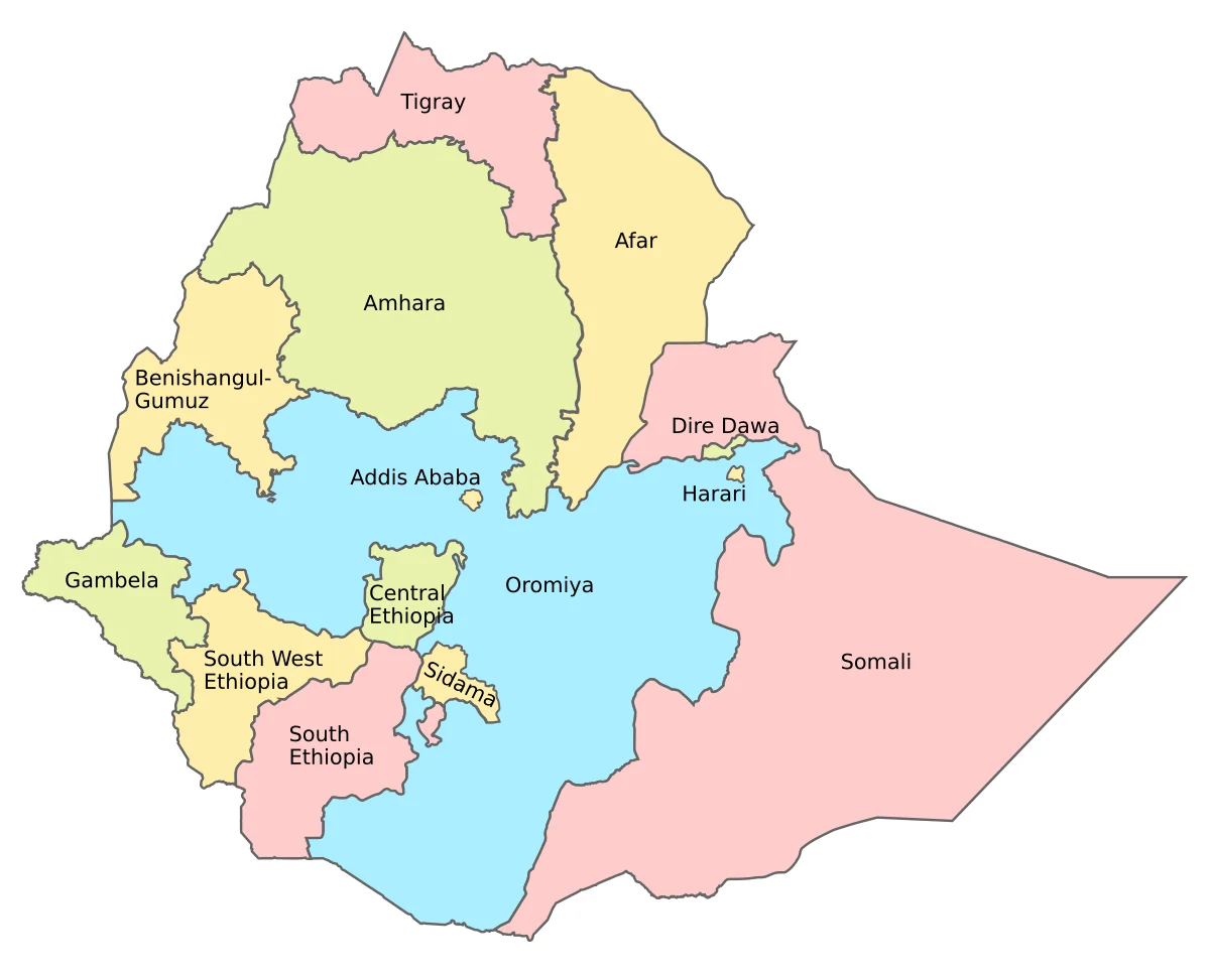 Mapa político de Etiopía con regiones: Tigray, Afar, Amhara, Oromiya, Somali, Benishangul-Gumuz, Gambela, Sidama, Harari, Dire Dawa, Addis Abeba, Etiopía Central, Etiopía del Sur y Suroeste de Etiopía