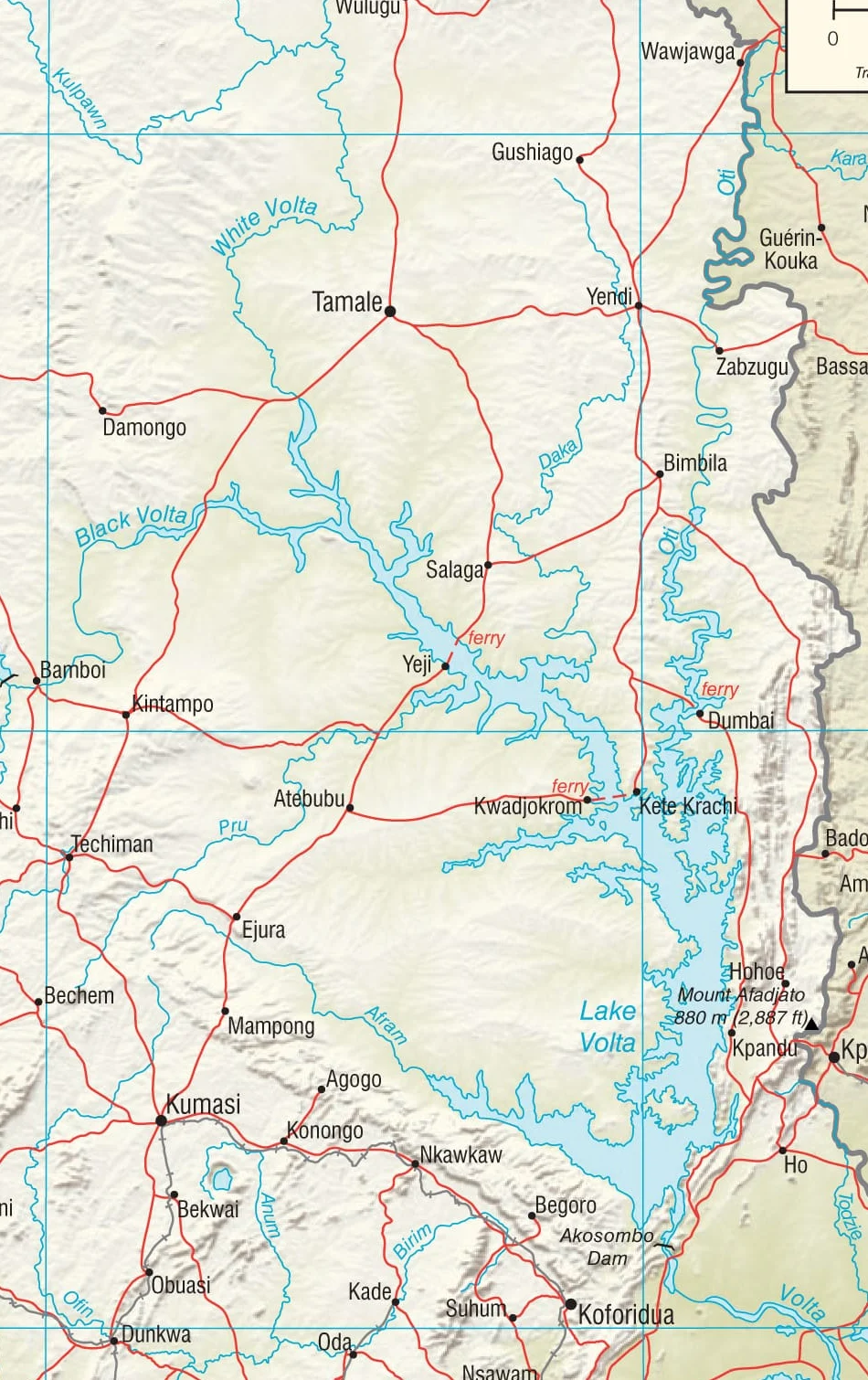 Detalle cartográfico de Ghana con el lago Volta, ríos Black Volta y White Volta, Tamale, Kumasi, Accra, Ho, Yendi y la frontera con Togo