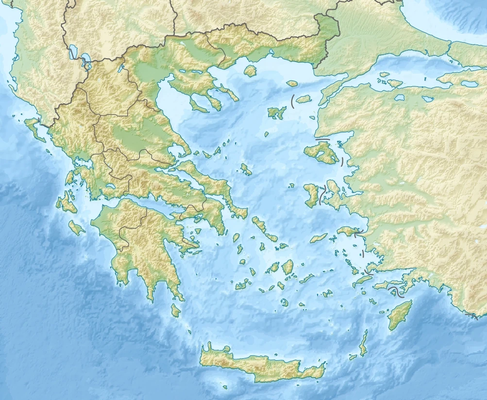 Mapa físico de Grecia y el mar Egeo con relieve, costas, islas, Creta, el Peloponeso y el oeste de Turquía