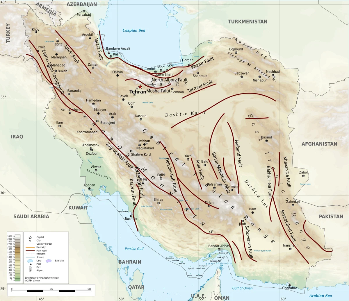 Mapa de Irán con principales fallas geológicas como Zagros, Tabriz, North Alborz, Khazar, Nayband, Kazerun y Minab