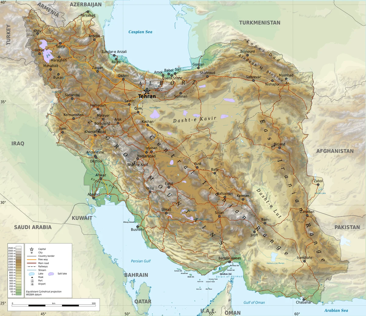 Mapa físico de Irán con relieve, cordilleras Zagros y Elburz, desiertos Dasht-e Kavir y Dasht-e Lut, ciudades, carreteras y costas
