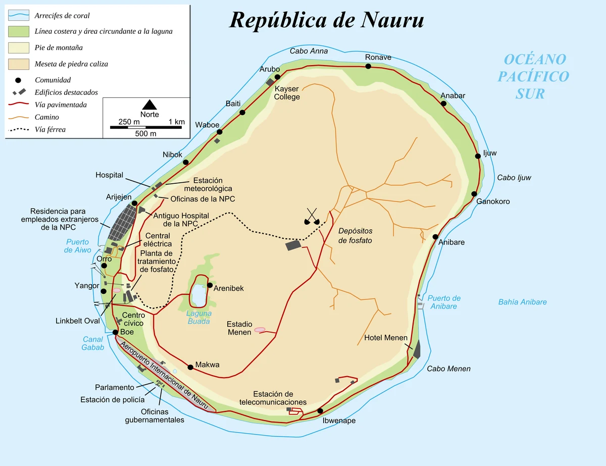 Mapa general de Nauru en espanol con carretera circular, comunidades, aeropuerto internacional, puerto de Aiwo, laguna Buada y depositos de fosfato