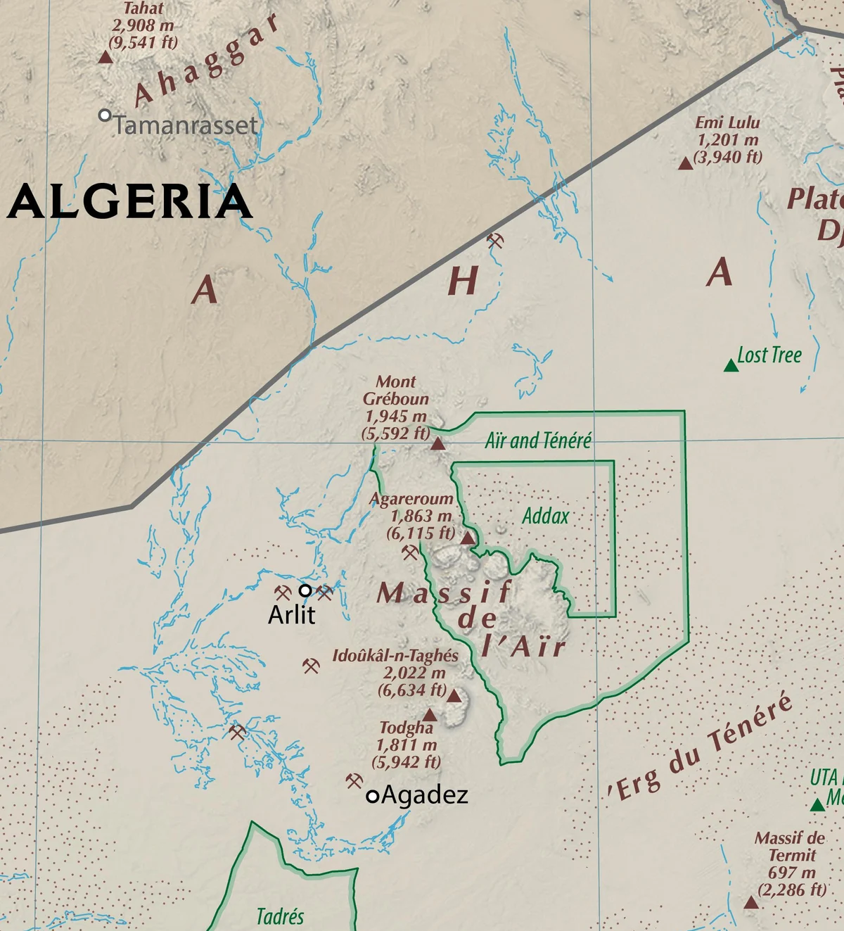 Detalle del norte de Níger con macizo del Aïr, Agadez, Arlit, Iférouane, Ténéré, reserva natural nacional de Aïr y Ténéré y relieves saharianos