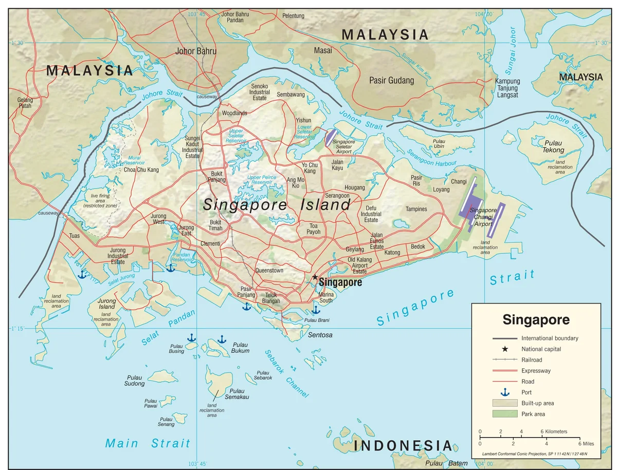 Mapa físico de Singapur con la isla principal, Johor, Batam, Pulau Ubin, Pulau Tekong, Sentosa, Jurong Island, embalses, áreas ganadas al mar, puertos y relieve